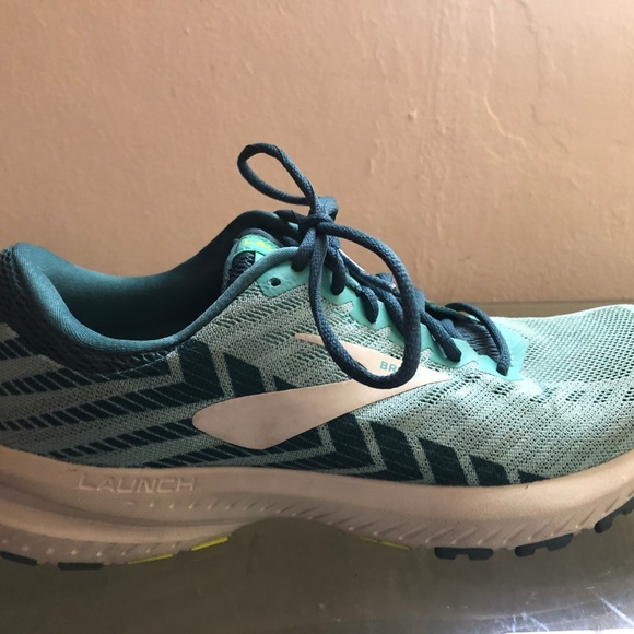 Brooks Women's Launch 6 - Picture 2 of 6